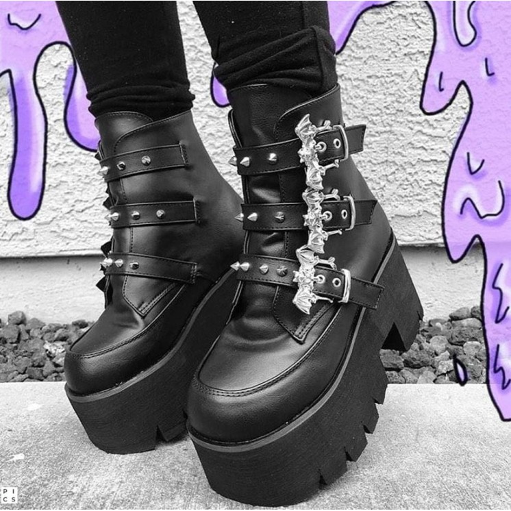ASHES BOOTS