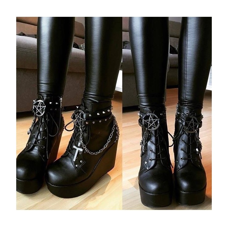 POISON BOOTS