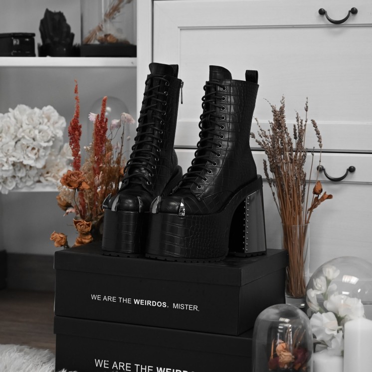 So Icy Platform Boots